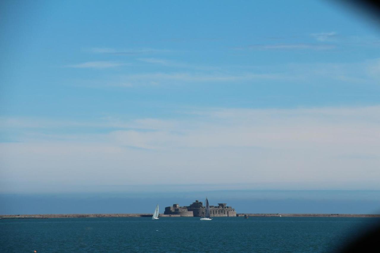 Sur Le Chemin De La Plage Cherbourg-en-Cotentin Exterior foto